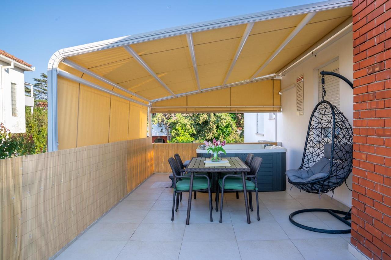 Apartment Paula With Private Jacuzzi And Parking- Near The Beach Zadar Zewnętrze zdjęcie