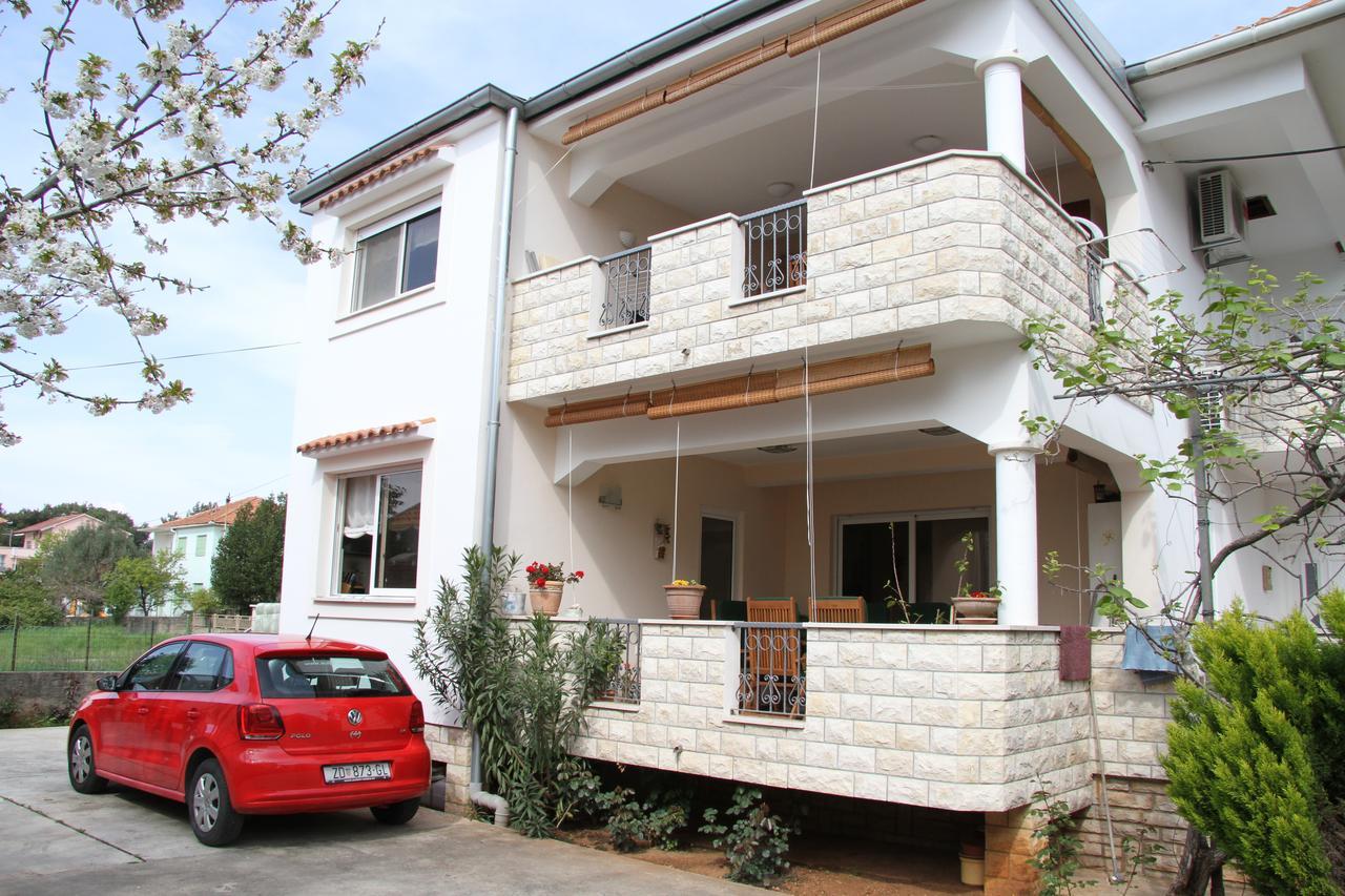 Apartment Paula With Private Jacuzzi And Parking- Near The Beach Zadar Zewnętrze zdjęcie